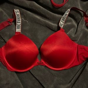 34c gem Victoria’s Secret bra